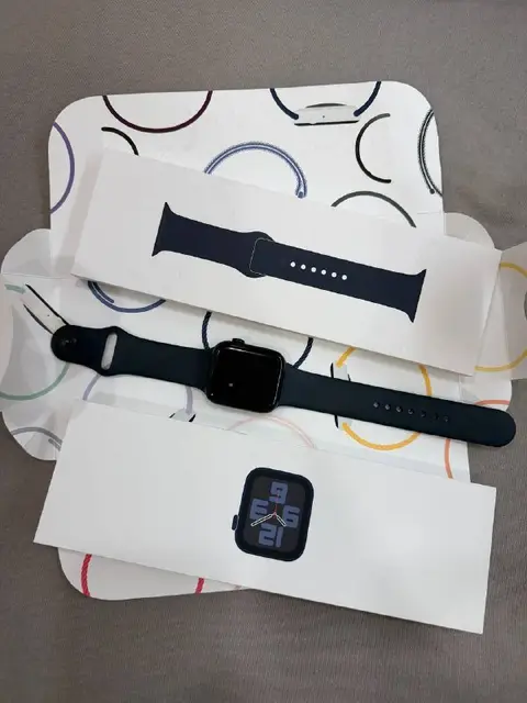 Apple watch se 2+GPS — Тбилиси — 350 ₾