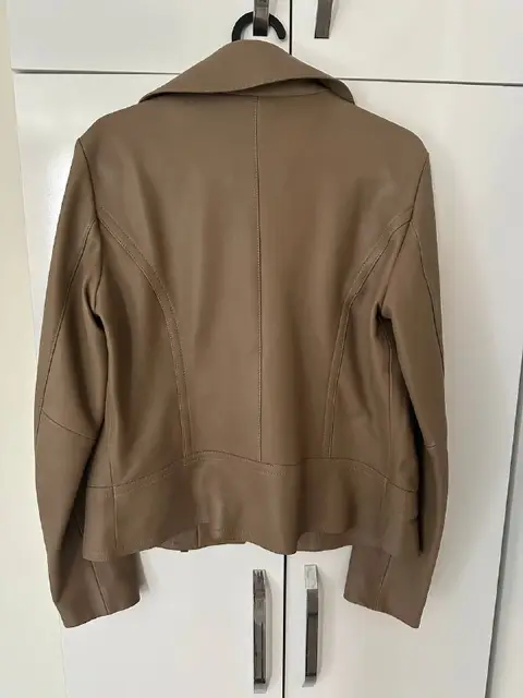 Massimo Dutti — Анталия — 1 500 ₺