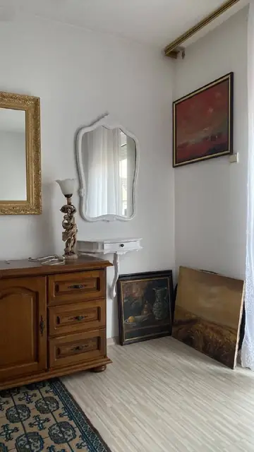 Стильная консоль с зеркалом — Белград — 220 €