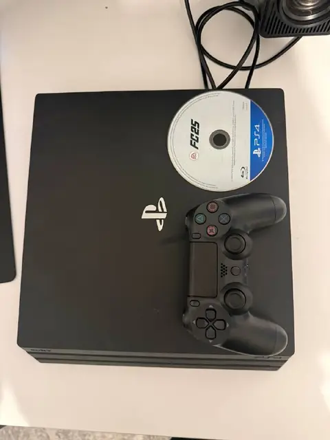 PlayStation 4 Pro 500 GB + FIFA 25 — Анталия — 9 000 ₺