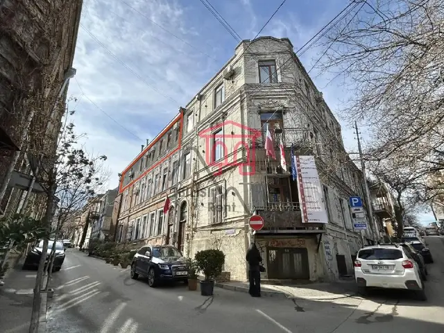 Светлое коммерческое помещение — Тбилиси — 1 200 $