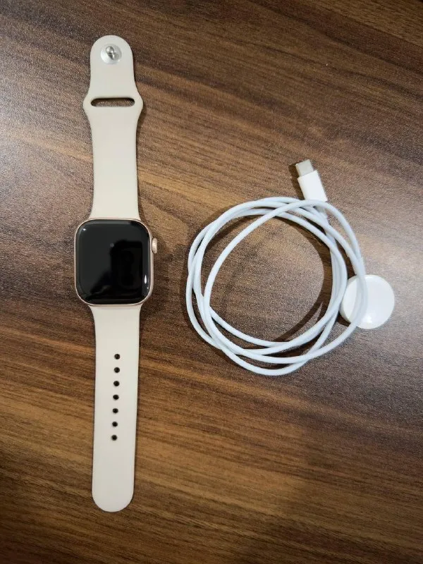 Apple watch 11 42 мм gold