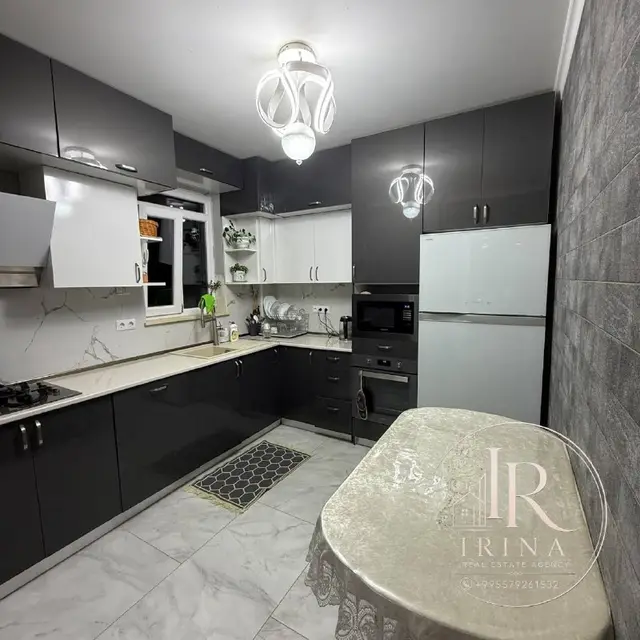 Квартира 3+2 — Батуми — 1 700 $