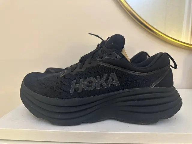 HOKA Bondi 8 и Nike Air Force 1 — Тбилиси — 180 ₾