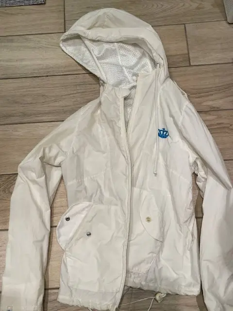 Адидас ветровка — Белград — 2 300 дин