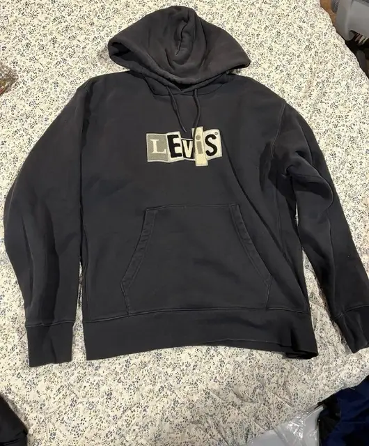 Толстовка Levi’s — Batumi — 35 ₾