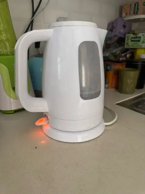 Электрический чайник Kiwi KK-3325P — Анталия — 350 ₺