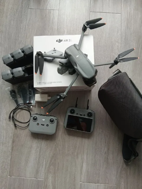 DJI Air 3S fly more combo
