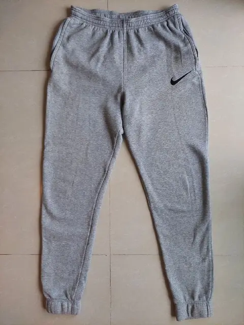 Штаны Nike — Батуми — 55 ₾