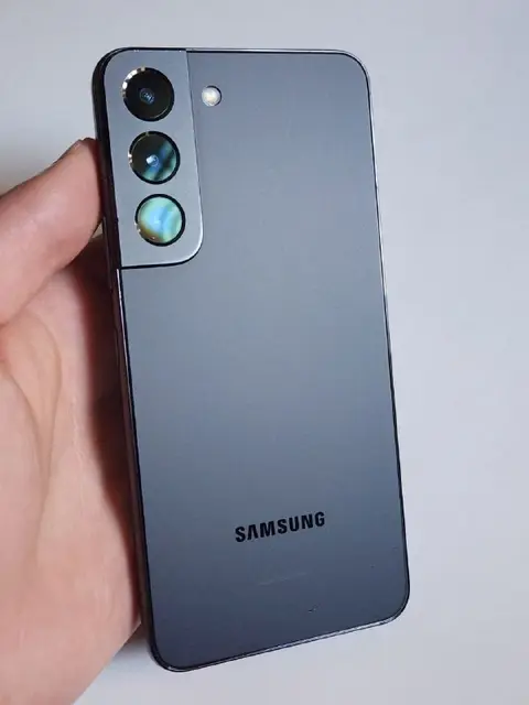 Samsung Galaxy S22 — Тбилиси — 550 ₾