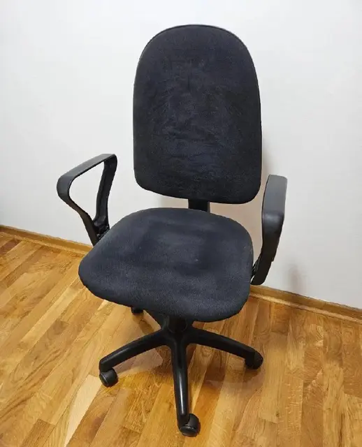 Компьютерное кресло — Белград — 5 000 дин