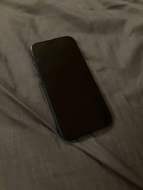Iphone 17 Pro 256 GB Deep Blue — Батуми — 3 000 ₾