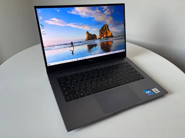 HONOR MagicBook X 14 — Batumi — 450 ₾