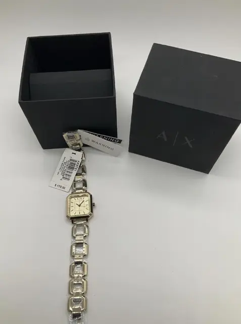 Armani Exchange Women’s Watch Leila Quartz Yellow Gold Steel Bracelet AX5721 — Ереван — 160 000 ֏