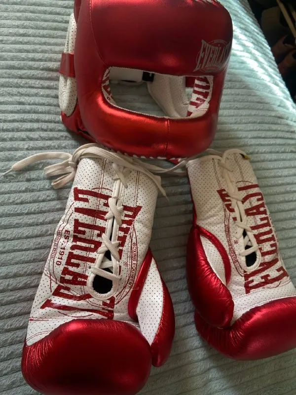 Боксерский Шлем Бампер и перчатки Everlast