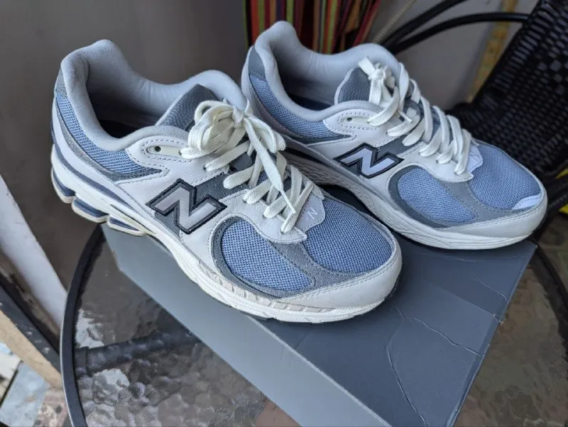 Кроссовки New Balance 2002
