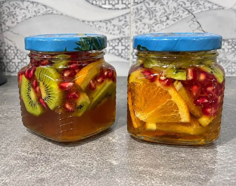 Каштановый мёд с фруктами