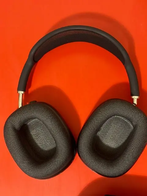 Airpods Max — Батуми — 750 ₾