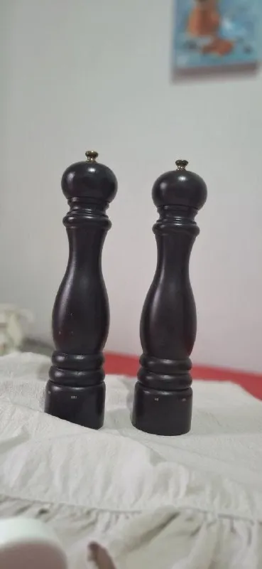 Ручная мельница для соли из массива бука