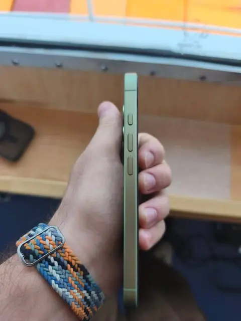 Iphone 17 (256гб) — Батуми — 2 300 ₾