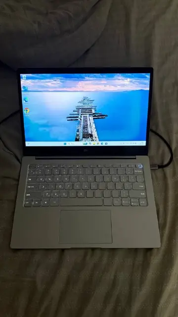 Xiaomi Mi Notebook Air 13.3» — Батуми — 500 ₾