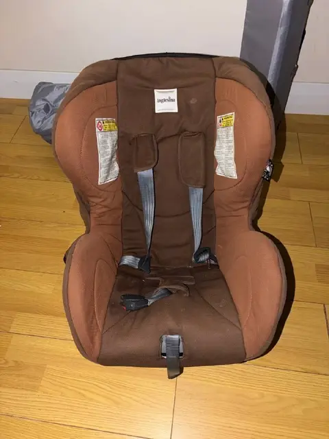 Фирменное детское автокресло inglesina — Батуми — 100 ₾