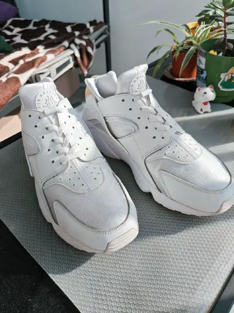 Кроссовки Nike Air Huarache «Tripple white» — Батуми — 140 ₾