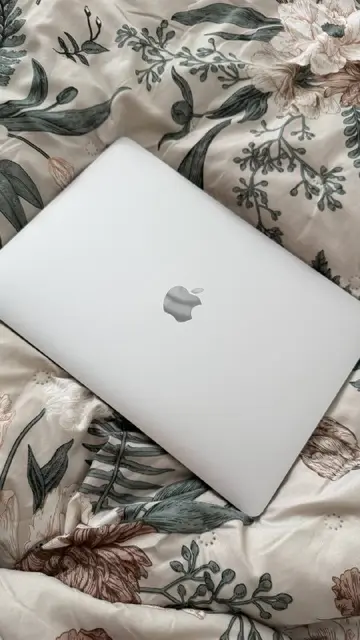MacBook Pro 13» M1 (2020) с Touch Bar — Тбилиси — 1 450 ₾