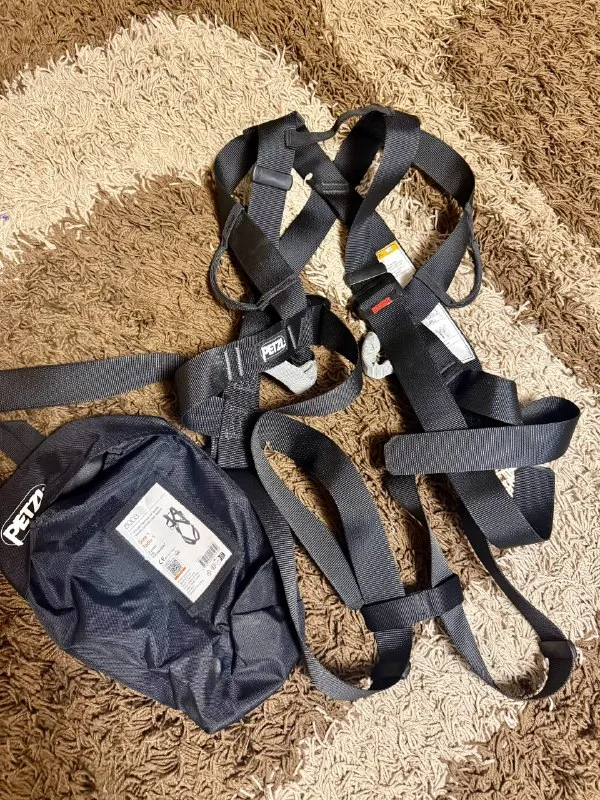 Обвязка PETZL 8003 — Full-body harness