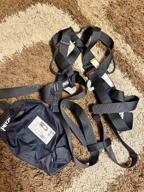 Обвязка PETZL 8003 — Full-body harness — Тбилиси — 210 ₾