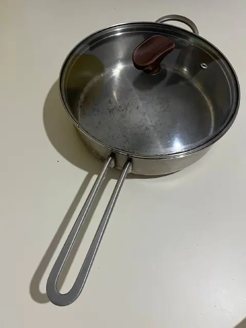 Сковорода с крышкой — Батуми — 100 ₾