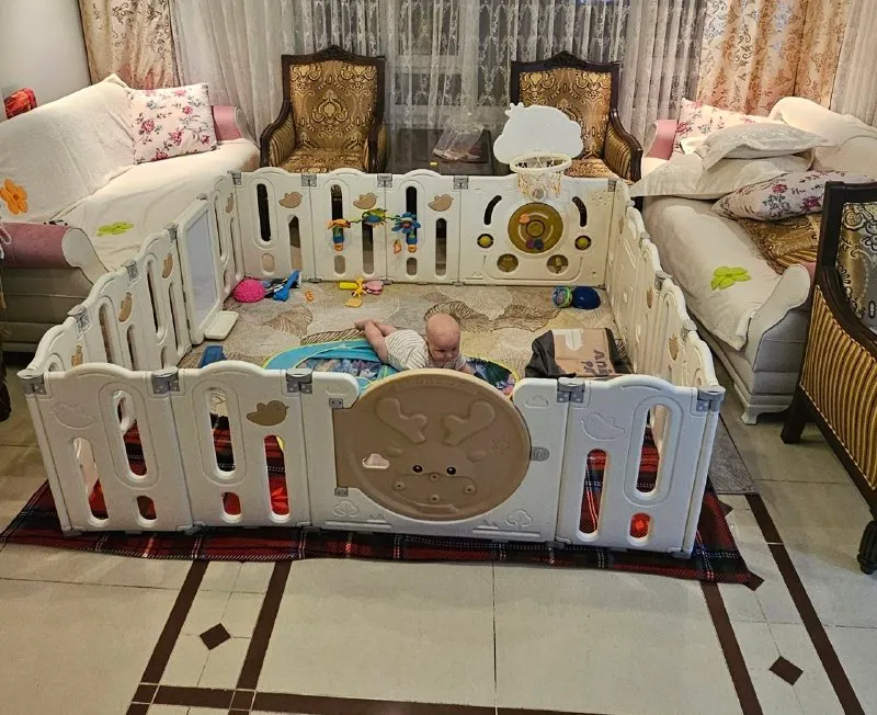 Огромный манеж с комплектом игр
