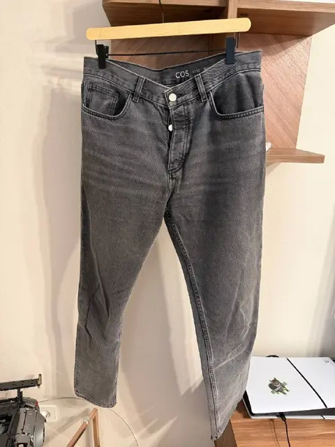 Мужские джинсы COS — Тбилиси — 60 ₾
