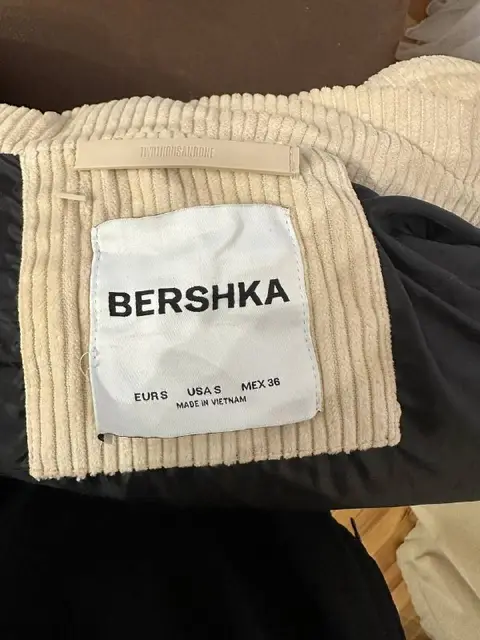 Утеплённая вельветовая куртка Bershka — Tbilisi — 100 ₾