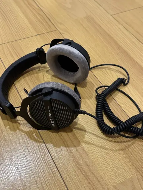 Студийные наушники DT 990 PRO — Батуми — 450 ₾