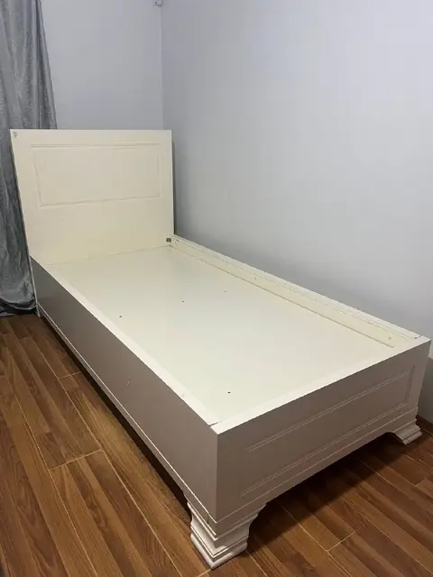 Полка настенная — Батуми — 100 ₾