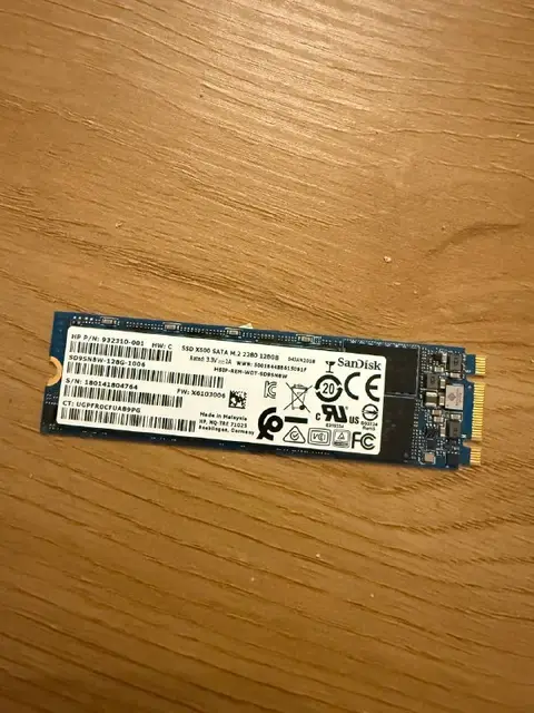SSD SanDisk X600 128 ГБ — Батуми — 30 ₾