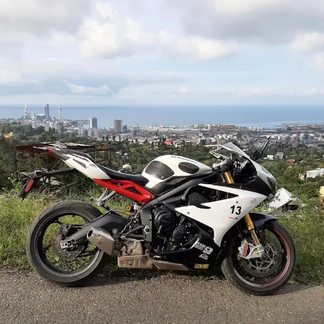 Triumph Daytona 675R 2012 — Batumi — 3,000 $