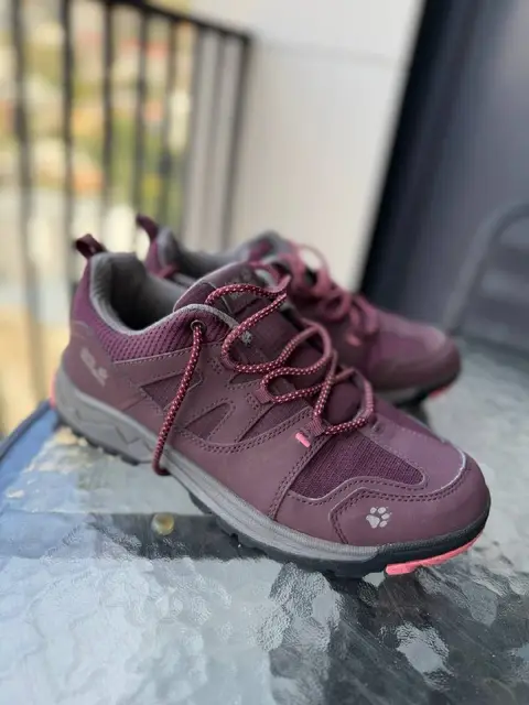 Женские трекинговые ботинки Jack Wolfskin — Тбилиси — 110 ₾