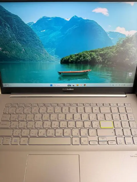 Ноутбук Asus VivoBook — Тбилиси — 1 000 ₾