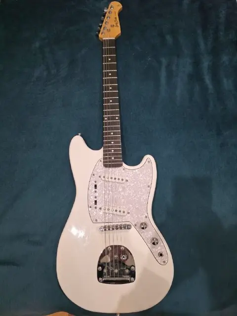 Электрогитара — Тбилиси — 500 ₾
