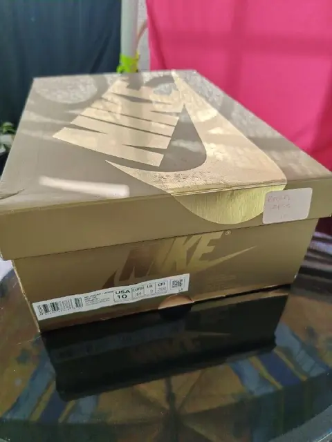Jordan 1 mid mettalic gold — Батуми — 250 ₾