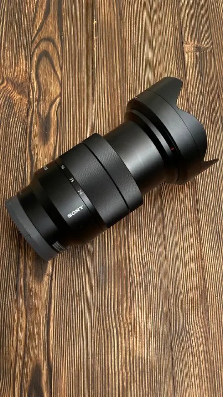 Sony FE 24-70 F4 ZEISS