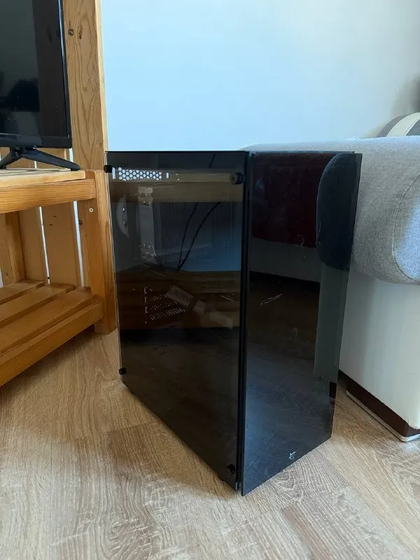 Сборный ПК с Intel Core i7-9700 и AMD Radeon RX 5700 XT