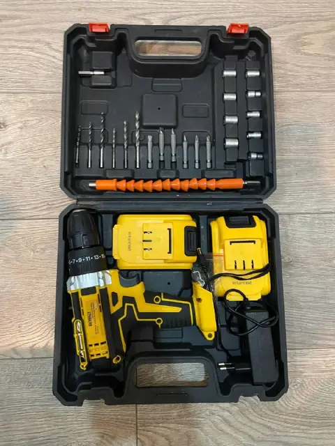 Аккумуляторный шуруповёрт DeWALT — Тбилиси — 140 ₾