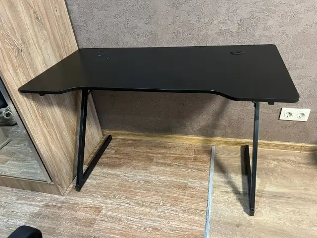 Рабочий стол + компьютерный стул — Batumi — 400 ₾