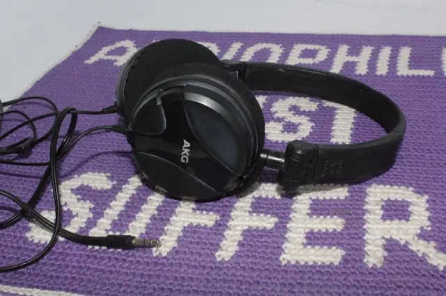 AKG K518DJ — Белград — 120 000 дин
