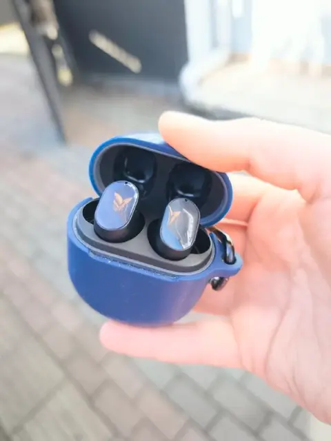 Беспроводные наушники Xiaomi Redmi Buds 3 Pro (б/у) — Batumi — 35 ₾