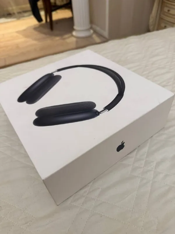 Apple AirPods Max