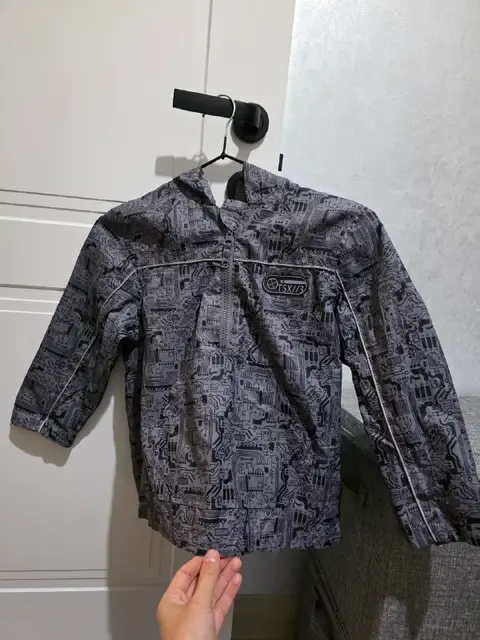 Тонкая ветровка /анорак на мальчика — Батуми — 10 ₾